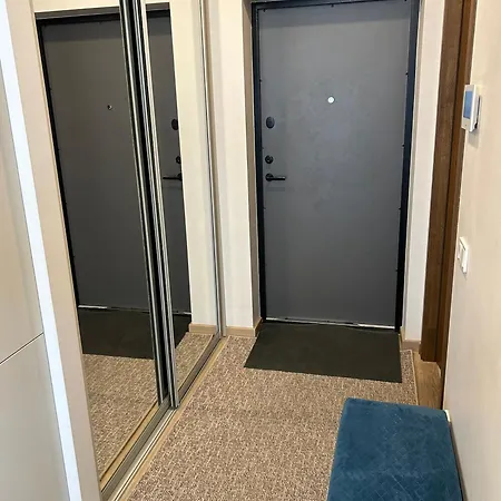Your - Stylish In Center, With Balcony & Self Check-in Апартаменти *