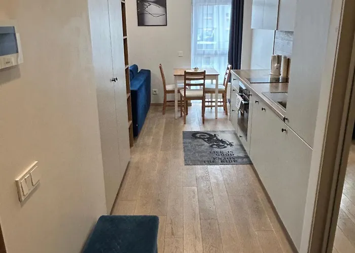 Butas Your - Stylish In Center, With Balcony & Self Check-in *