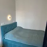 Your - Stylish In Center, With Balcony & Self Check-in *