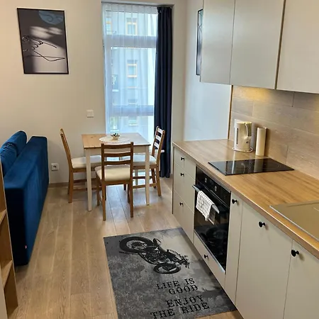 Your - Stylish In Center, With Balcony & Self Check-in Apartment *
